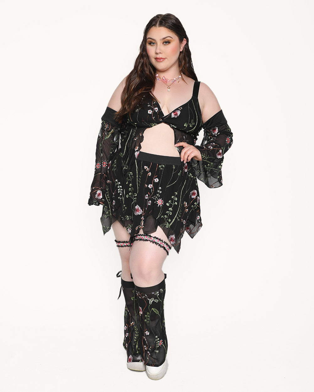 Lace Flowerfields Stretch Pixie Hem Outfit