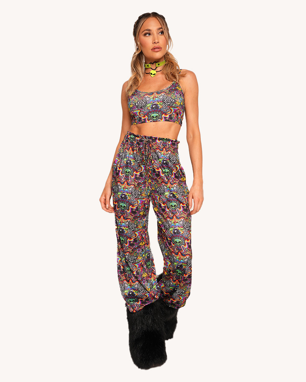 Trippydraws x iHR Funky Mind Womens Outfit